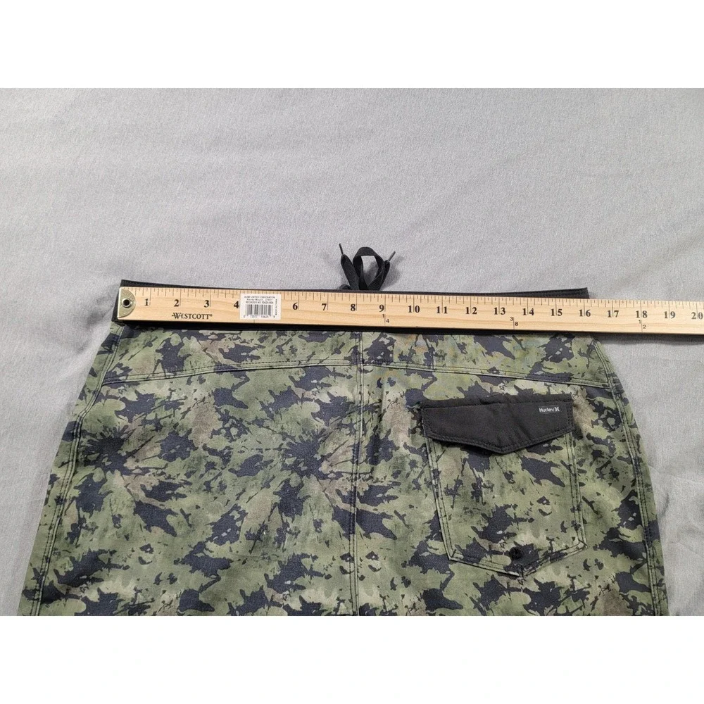 Hurley Phantom Board‎ Shorts Youth 20/30 Camo Paint Splatter, Swim Trunks